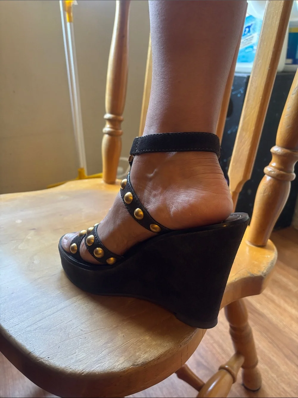 Wedge sandals with gold studs
